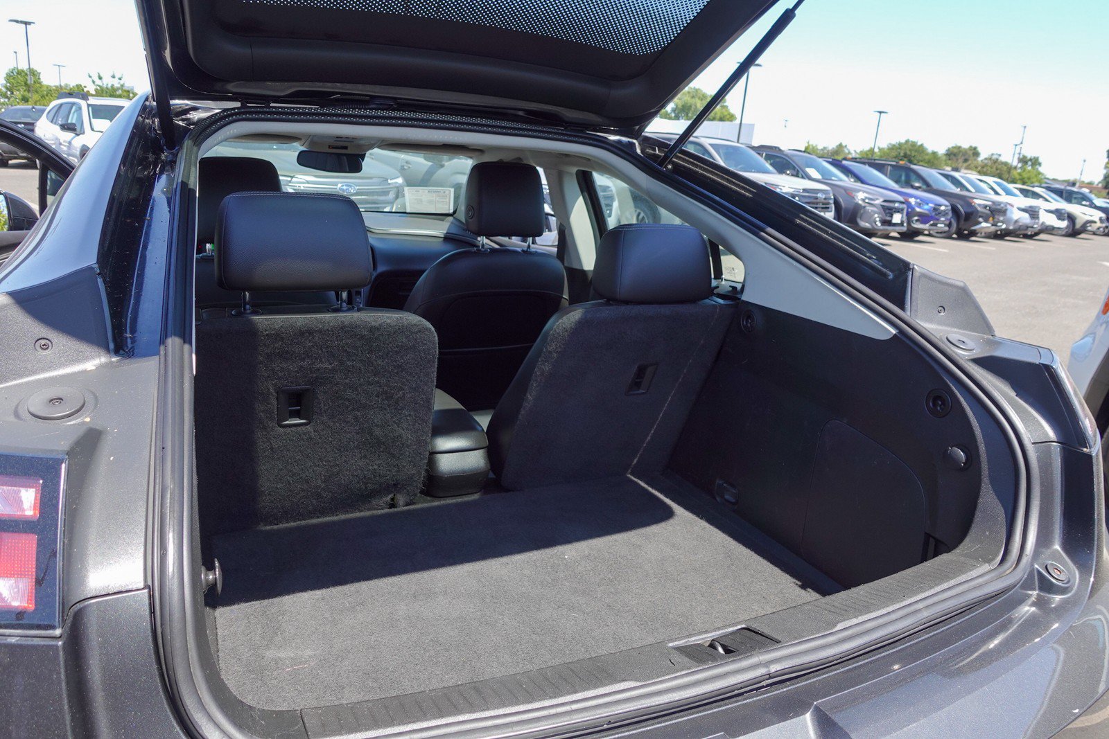 Used 2014 Chevrolet Volt Premium w/ Premium Trim Package FWD image 29