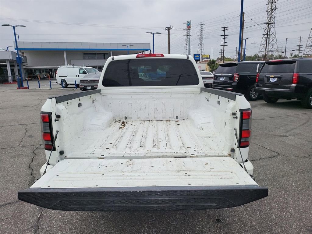 Used 2022 Nissan Frontier SV RWD image 17
