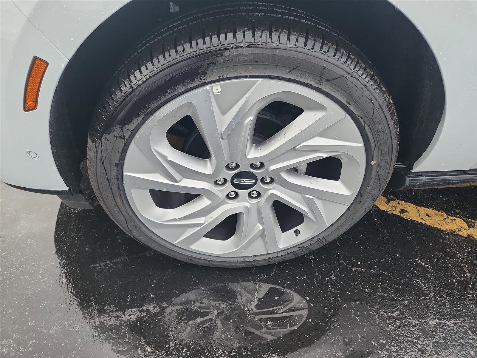 New 2025 Lincoln Navigator L Black Label image 9