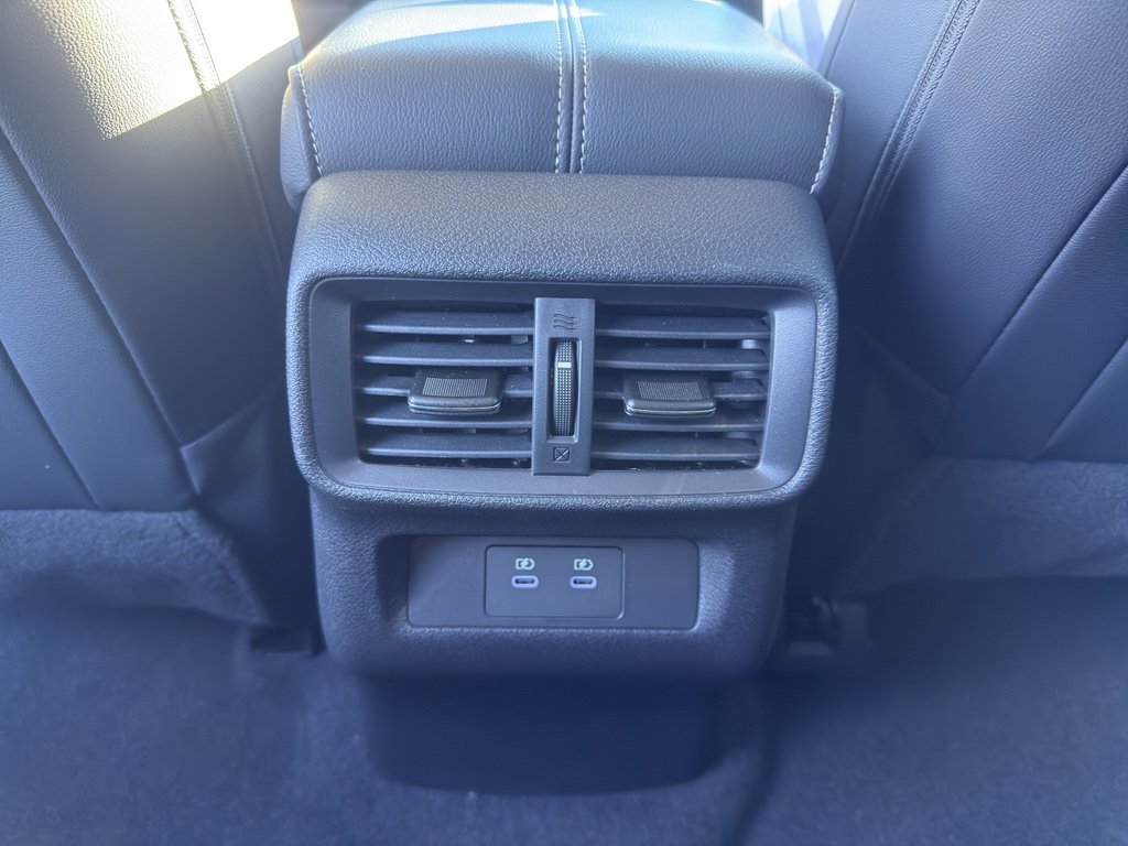 Used 2025 Nissan Murano SV image 32