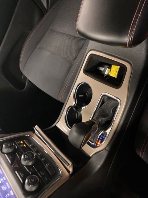 Used 2016 Jeep Grand Cherokee Laredo 75th Anniversary image 13