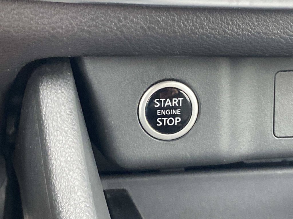 Used 2023 Nissan Rogue SV AWD/4WD image 27