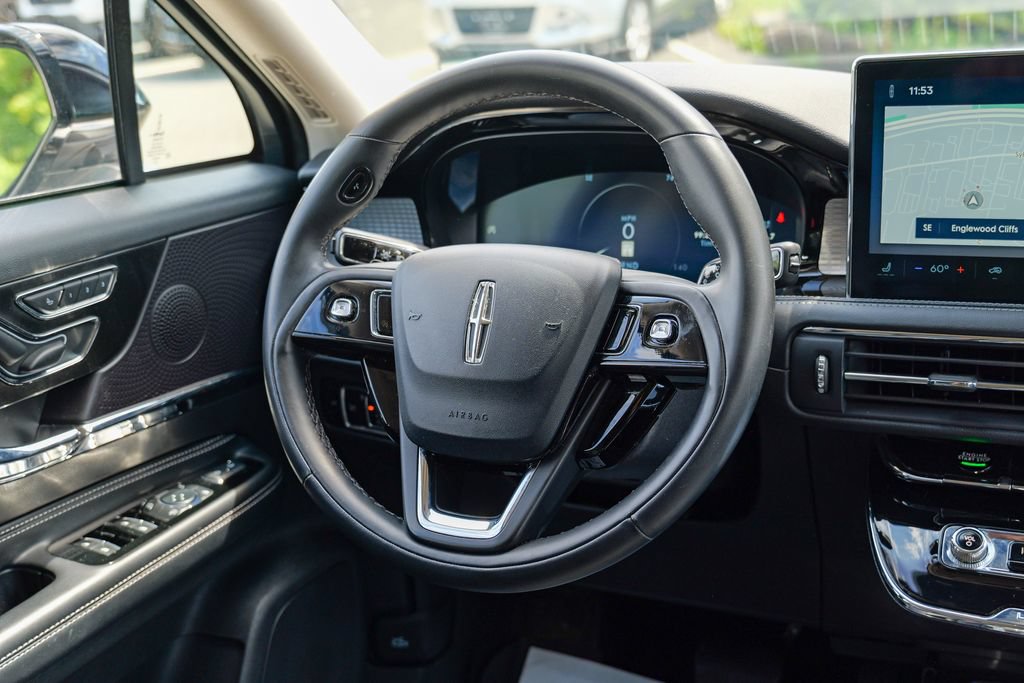 Used 2023 Lincoln Corsair AWD image 41