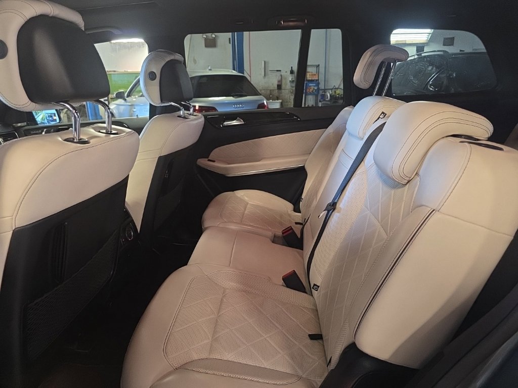 Used 2017 Mercedes-Benz GLS 550 4MATIC image 5