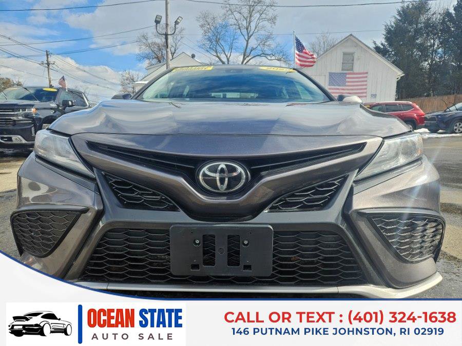 Used 2022 Toyota Camry XSE image 8
