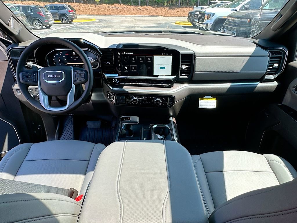 New 2026 GMC Sierra 1500 SLT image 3