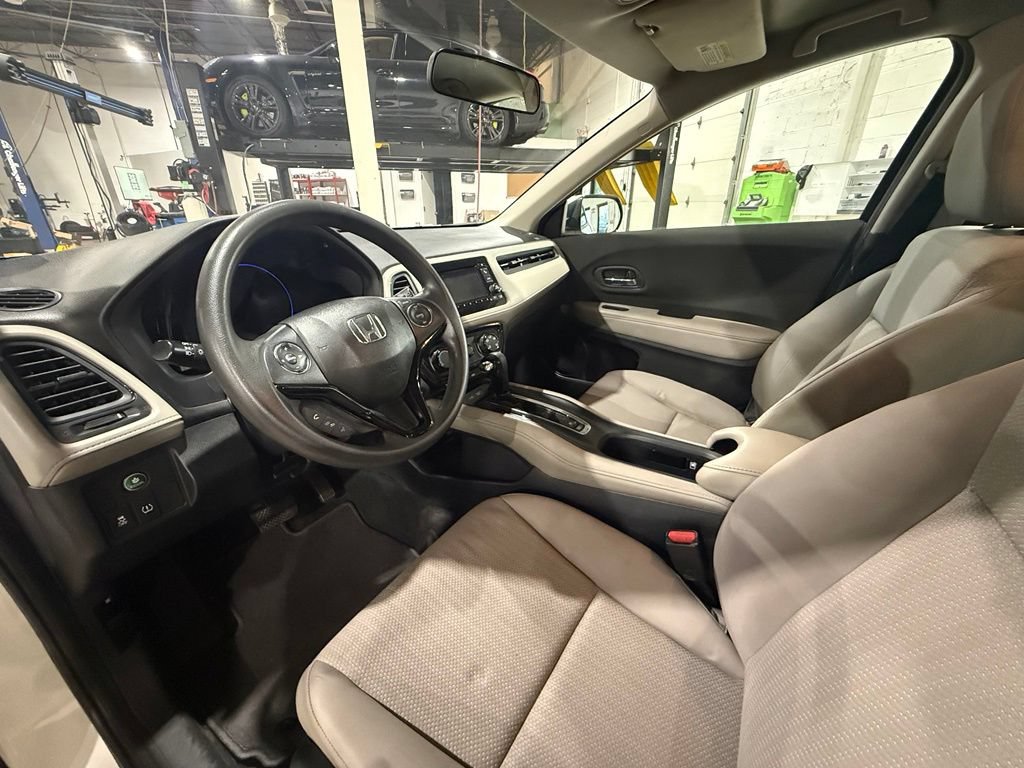 Used 2020 Honda HR-V LX image 21