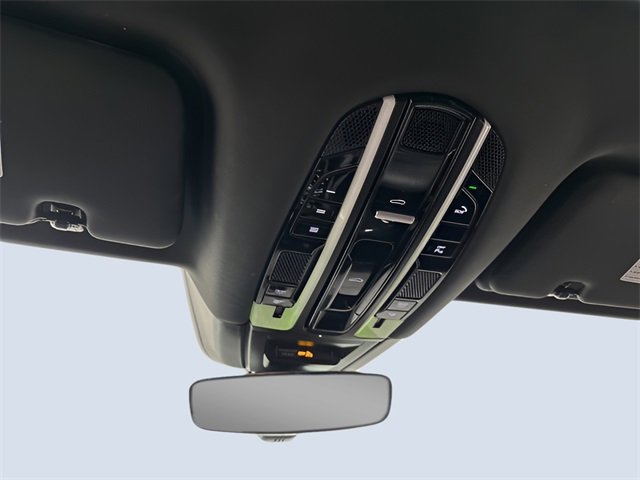 Used 2021 Porsche Cayenne image 31