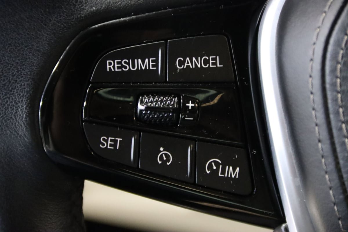 Used 2021 BMW 530i xDrive w/ Convenience Package AWD/4WD image 16