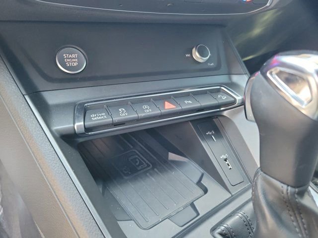 Used 2020 Audi Q3 2.0T Premium Plus w/ Premium Plus Package image 24