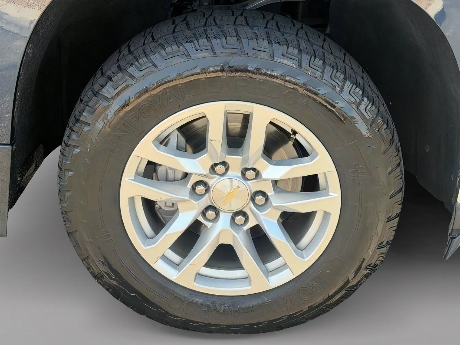 Used 2020 Chevrolet Silverado 1500 LT w/ All-Star Edition AWD/4WD image 9