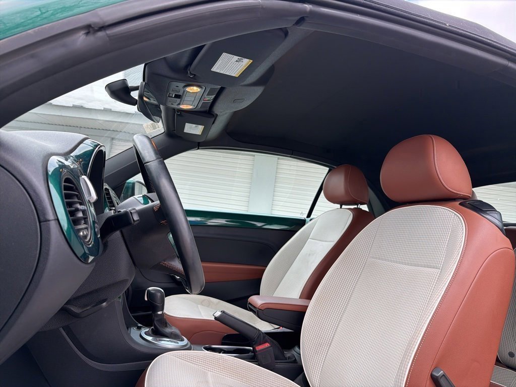 Used 2017 Volkswagen Beetle 1.8T Classic image 10