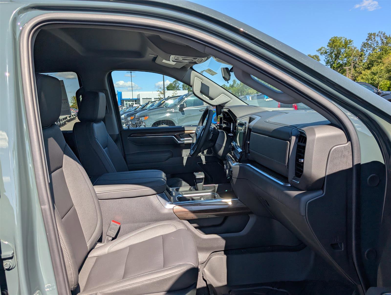 New 2026 Chevrolet Silverado 1500 LT w/ Leather Package image 7
