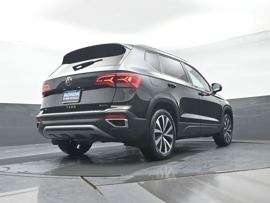 Used 2022 Volkswagen Taos SE w/ Panoramic Sunroof Package image 34