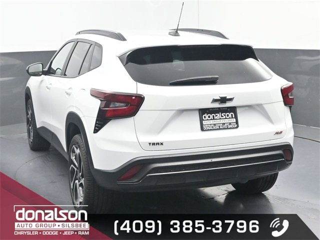 Used 2024 Chevrolet Trax RS image 4