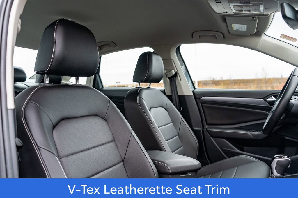 Used 2024 Volkswagen Jetta SE image 12