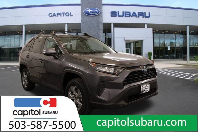 Used 2022 Toyota RAV4 LE image 1