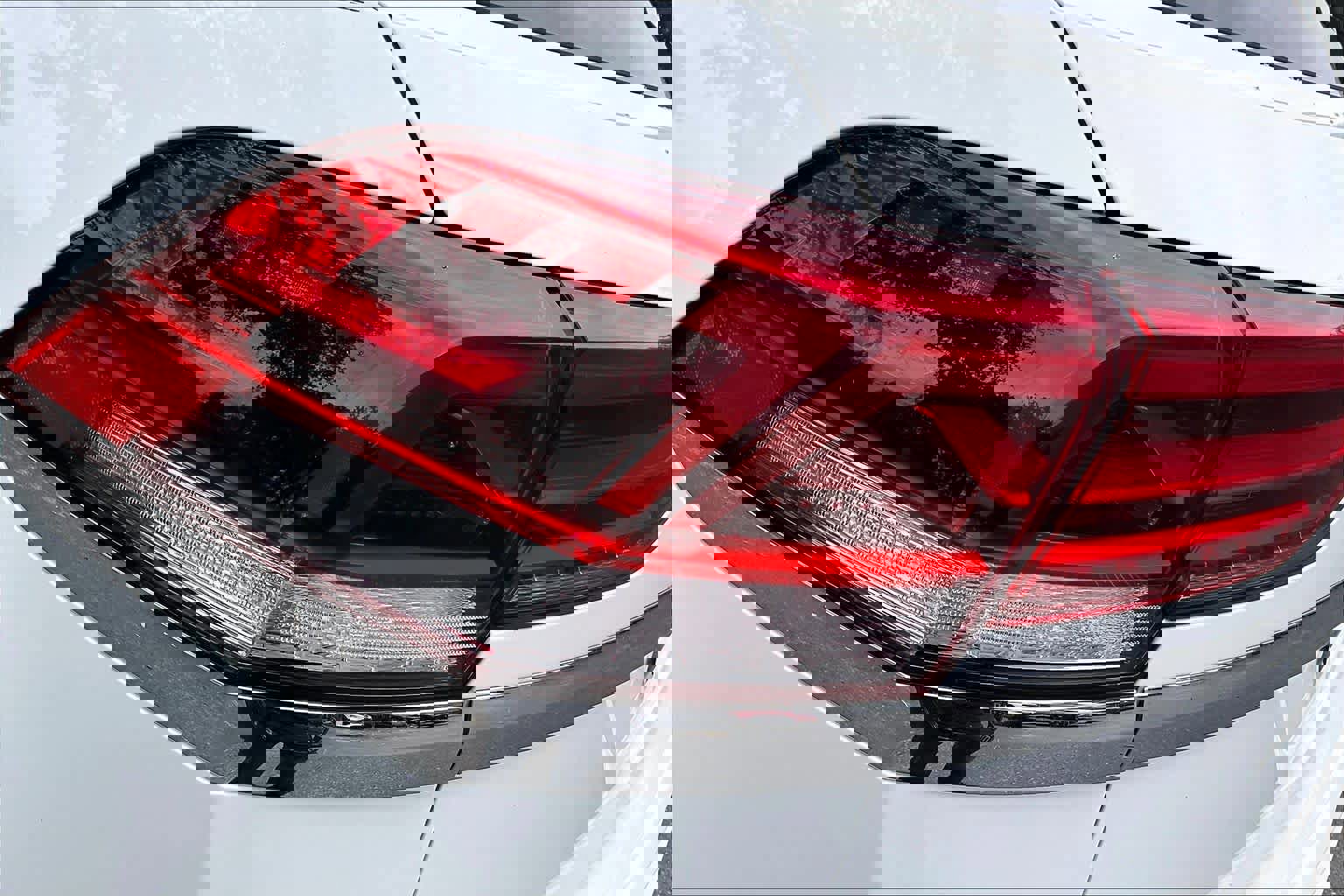 Used 2021 Volkswagen Atlas Cross Sport SEL Premium R-Line image 29