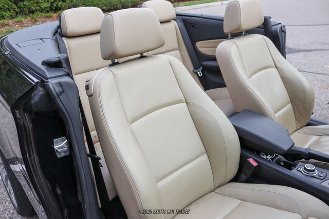 Used 2010 BMW 135i Convertible image 54