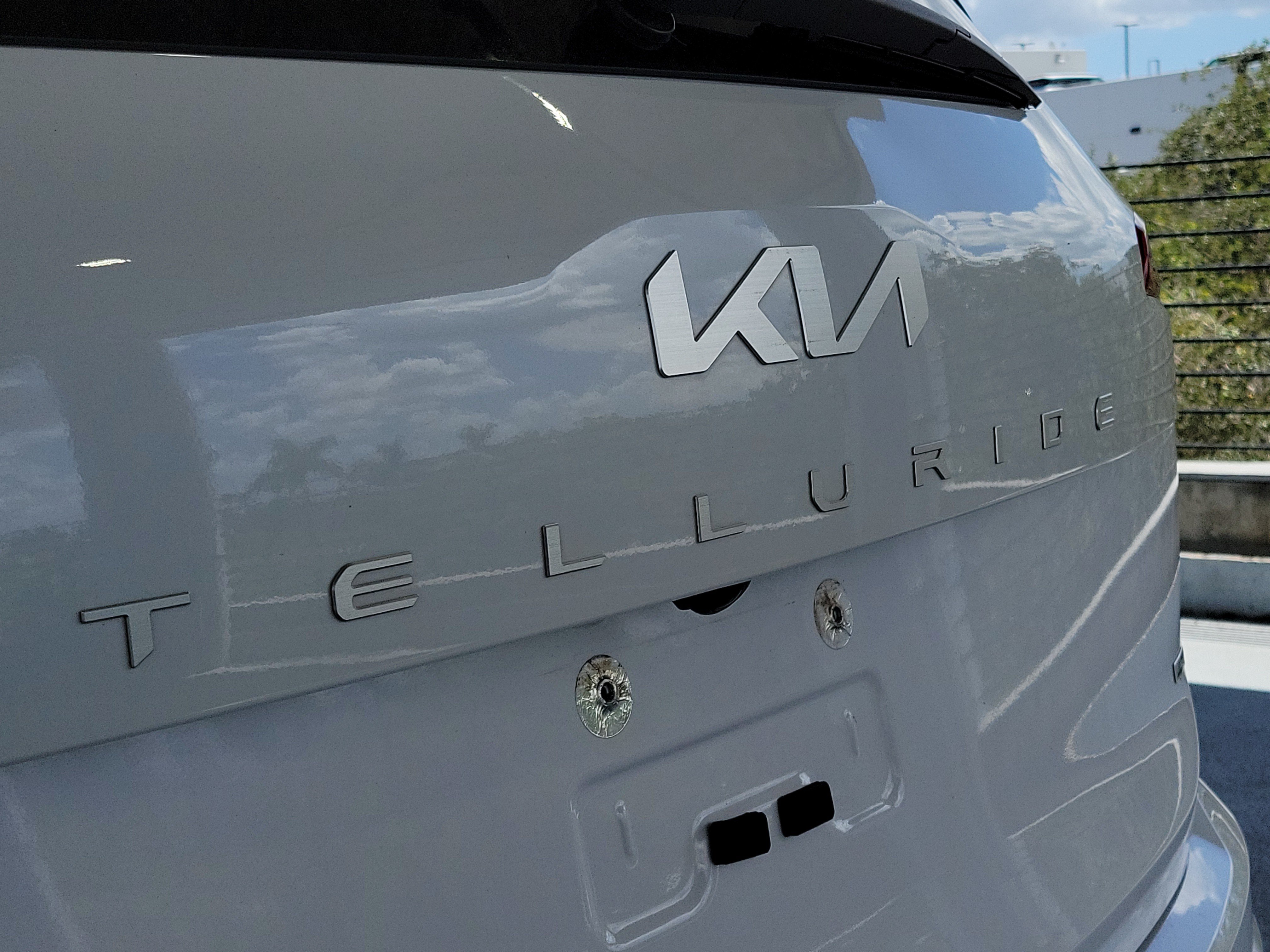 Used 2023 Kia Telluride LX AWD/4WD image 7