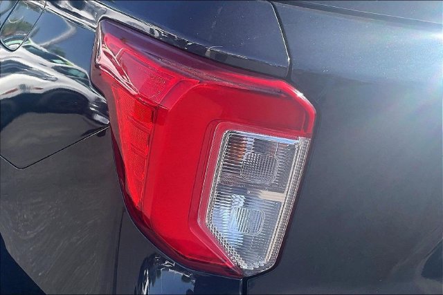 Used 2022 Ford Explorer XLT RWD image 30
