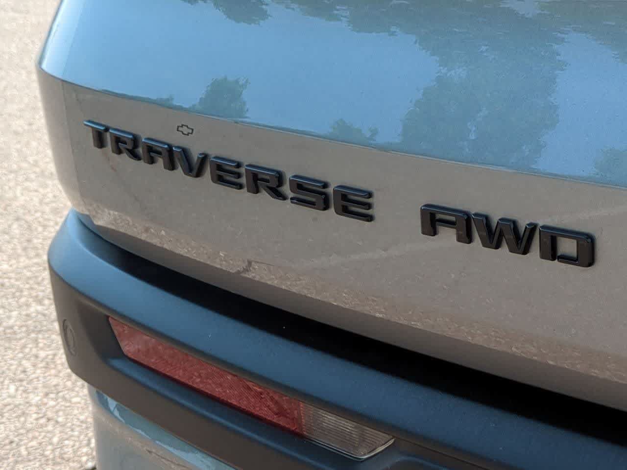 Used 2025 Chevrolet Traverse Z71 w/ Enhanced Driving Package AWD/4WD image 12