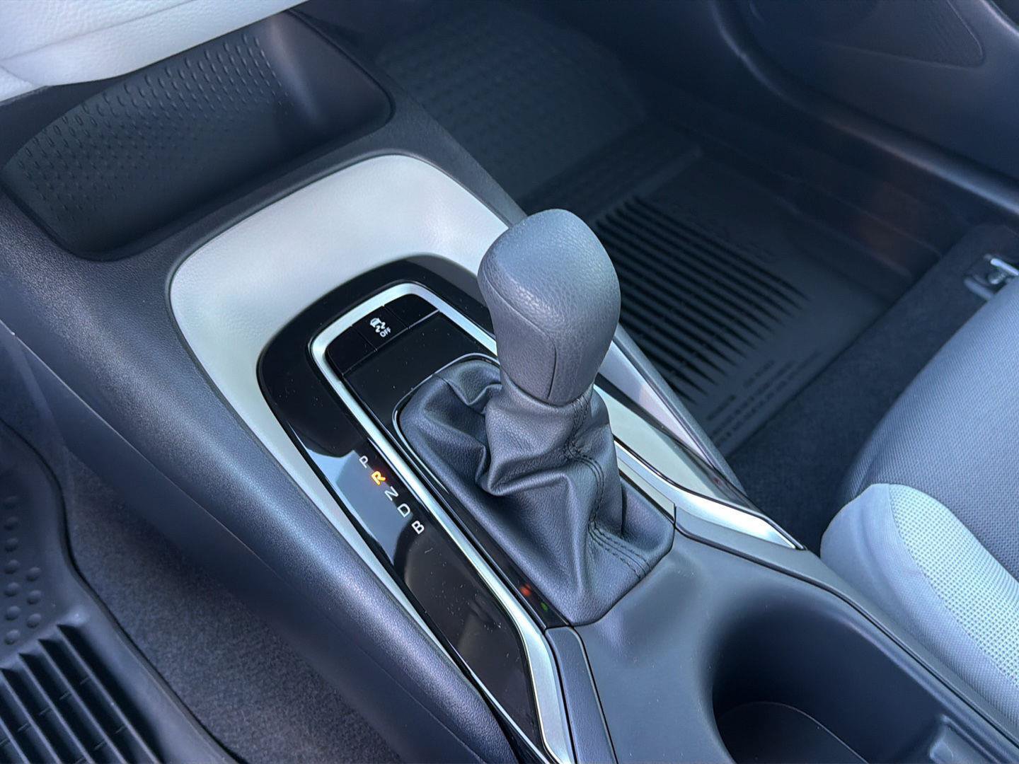 New 2027 Toyota Corolla LE FWD image 27