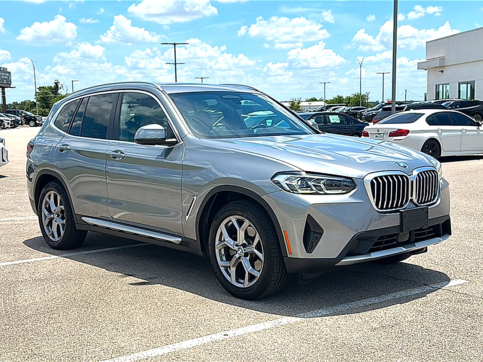 Used 2023 BMW X3 sDrive30i w/ Premium Package RWD image 10