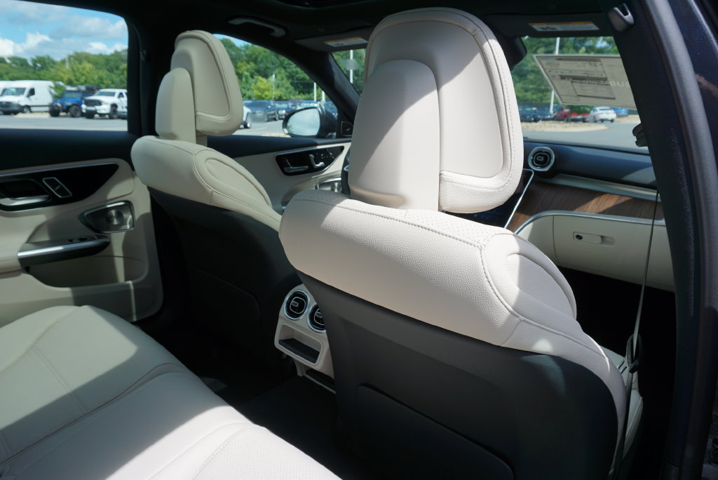 Certified 2025 Mercedes-Benz C 300 4MATIC Sedan image 62
