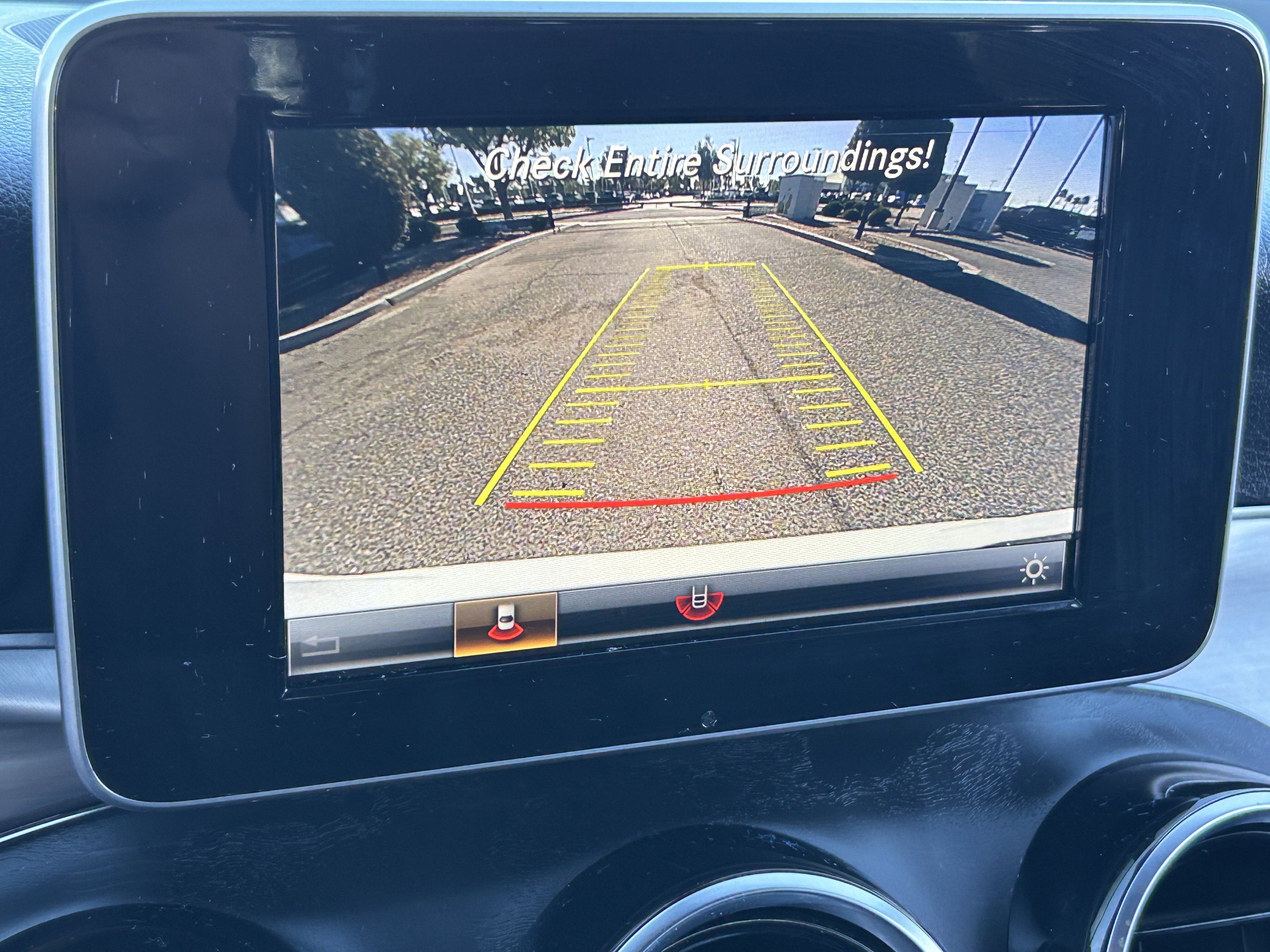 Used 2019 Mercedes-Benz GLC 300 4MATIC image 29