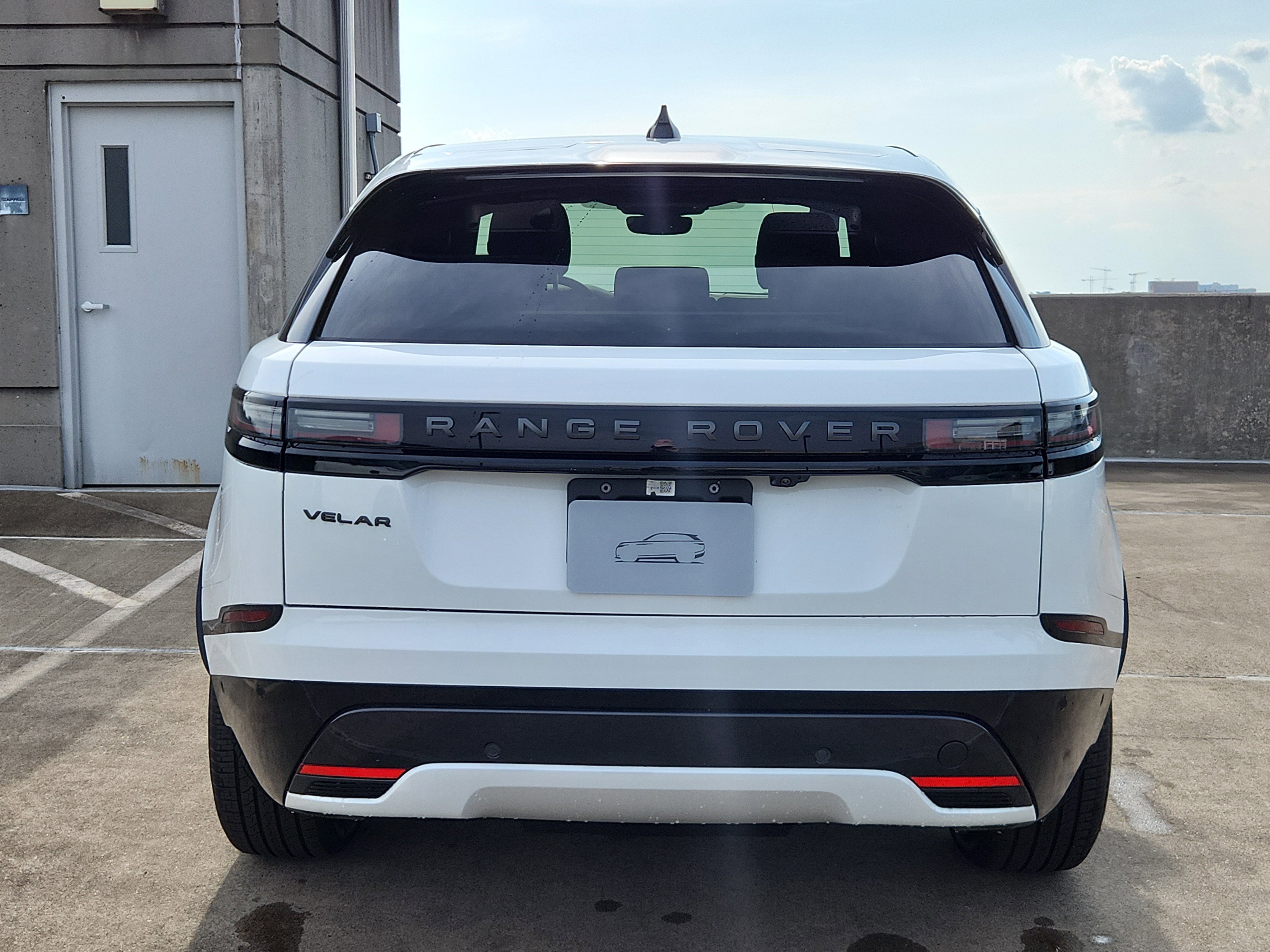 New 2026 Land Rover Range Rover Velar Dynamic SE image 7