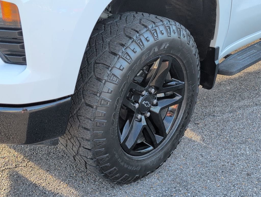 Used 2023 Chevrolet Silverado 1500 Custom Trail Boss image 30