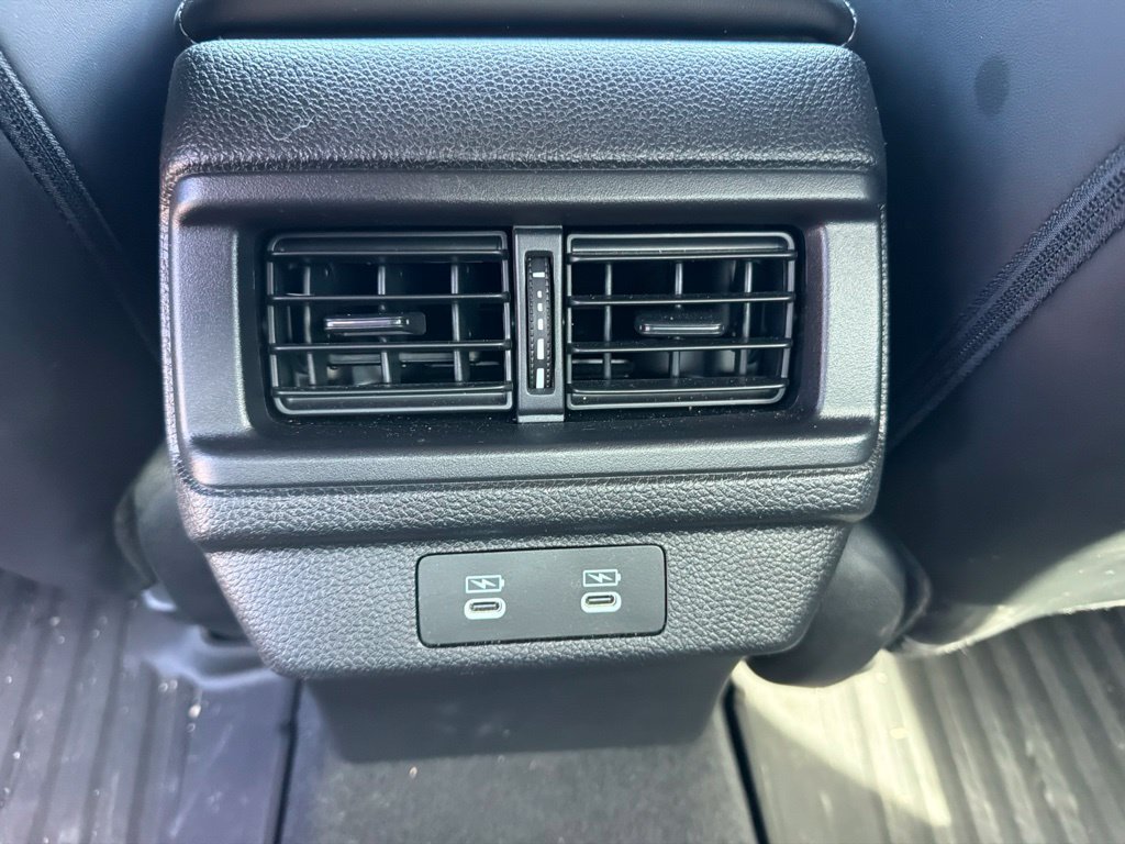 Used 2024 Honda Accord Touring image 14