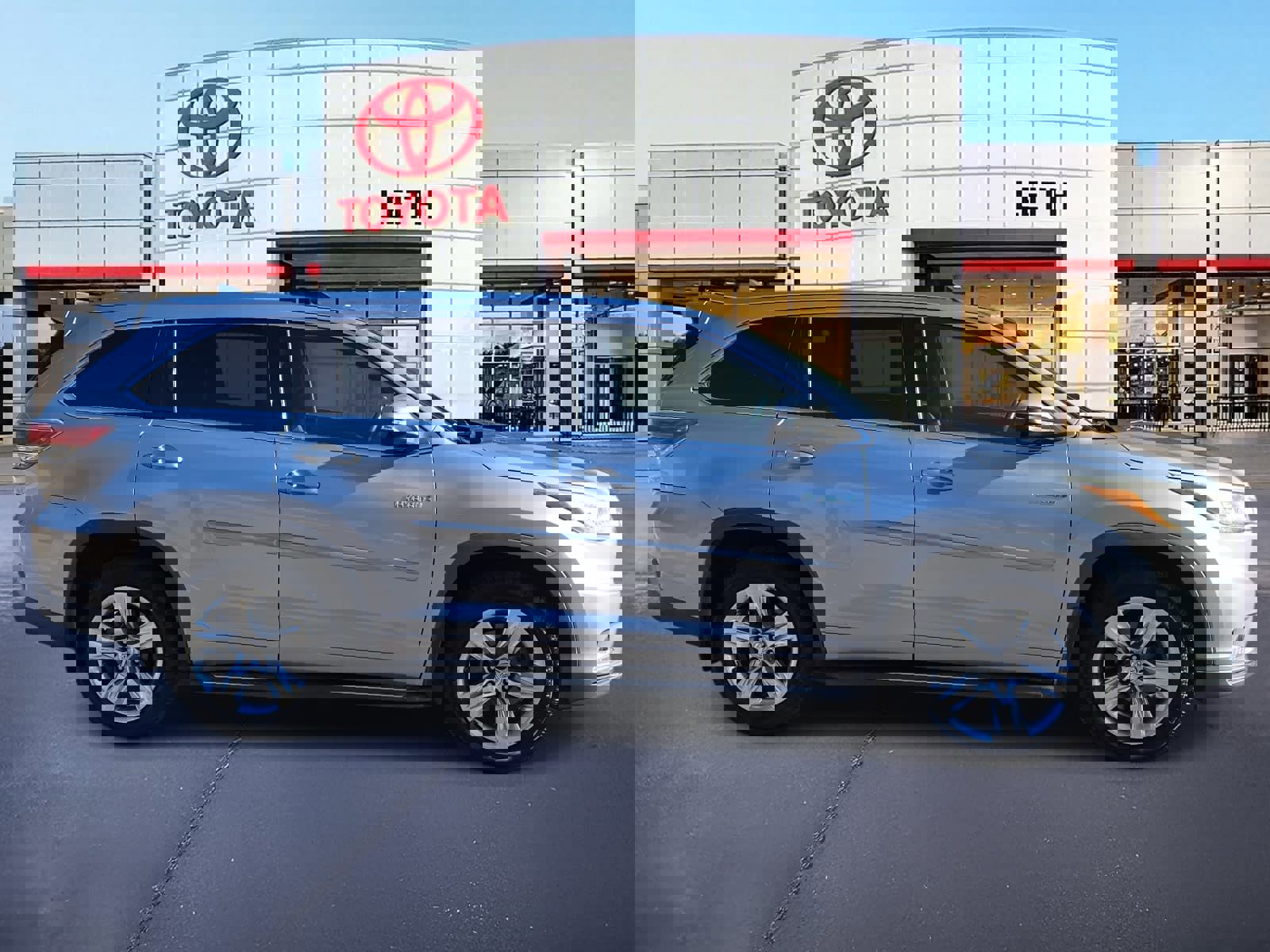 Used 2014 Toyota Highlander Limited image 4