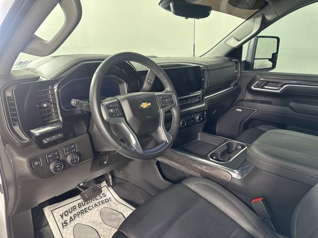 Used 2025 Chevrolet Silverado 2500 LTZ w/ LTZ Premium Package image 23