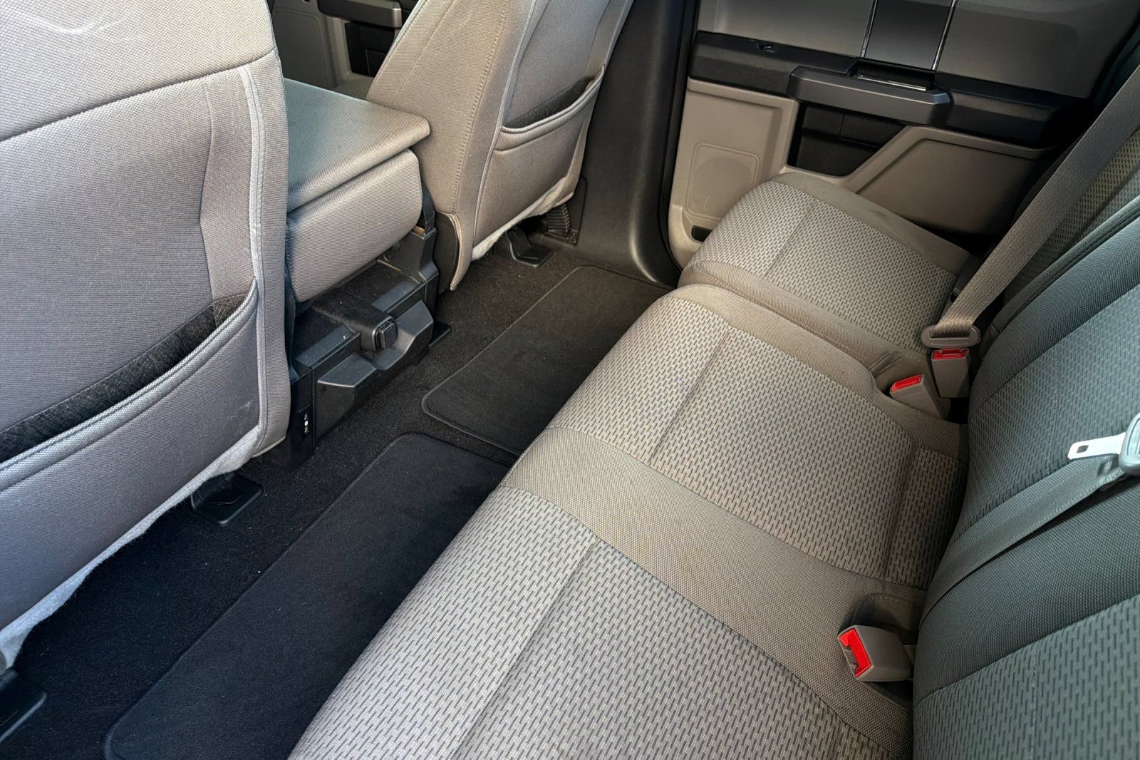 Used 2019 Ford F150 XLT w/ Equipment Group 302A Luxury RWD image 14