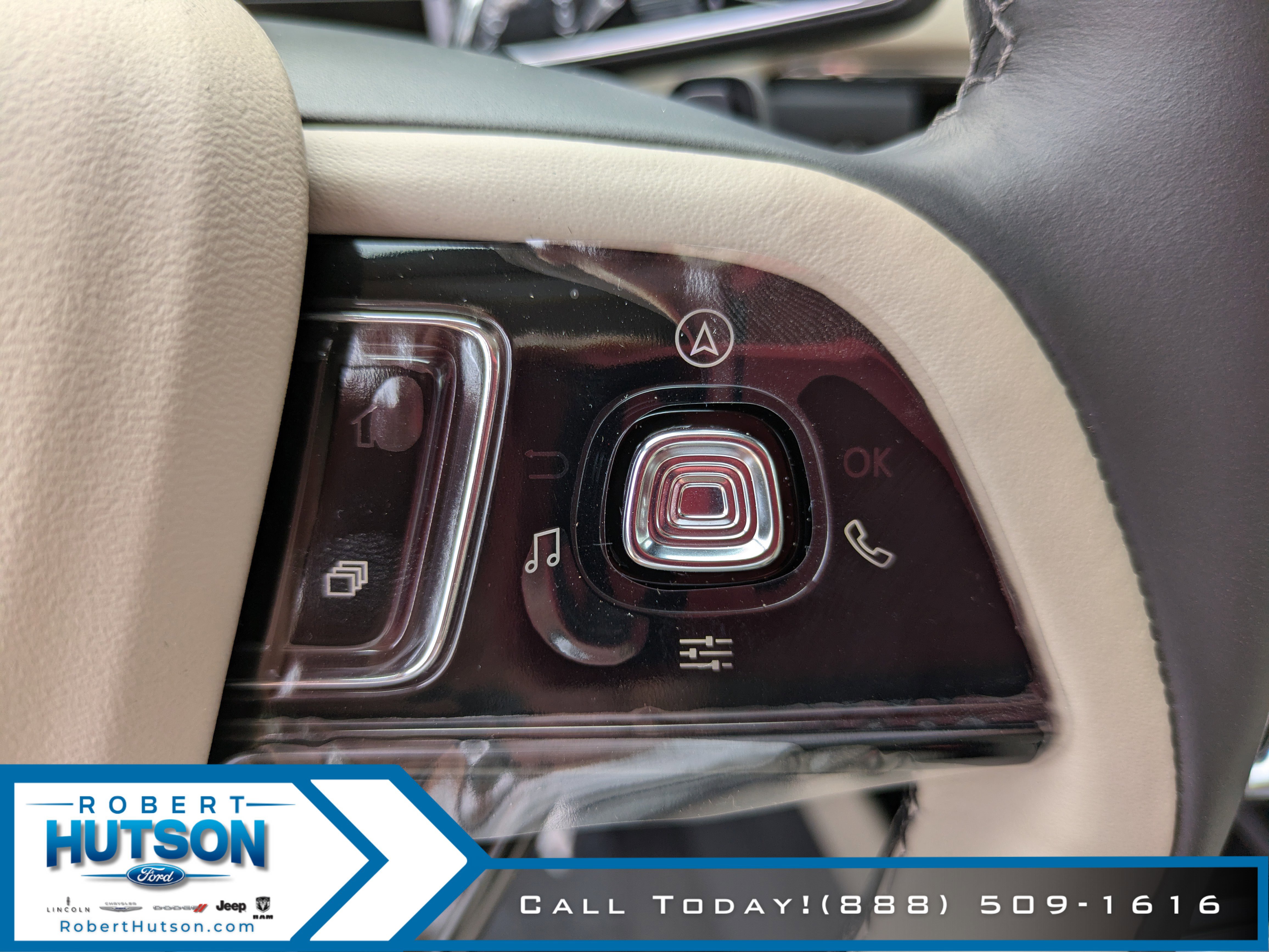 New 2025 Lincoln Corsair Grand Touring image 23