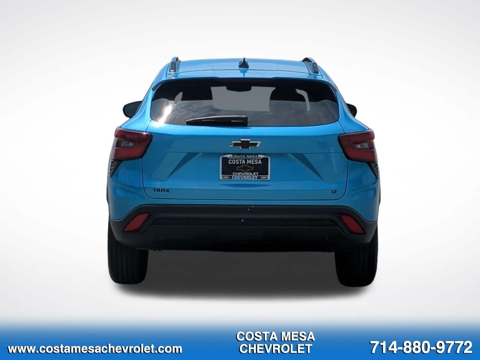 New 2026 Chevrolet Trax LT w/ Midnight Edition FWD image 6