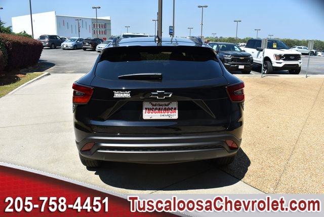 New 2026 Chevrolet Trax LT w/ Midnight Edition FWD image 8