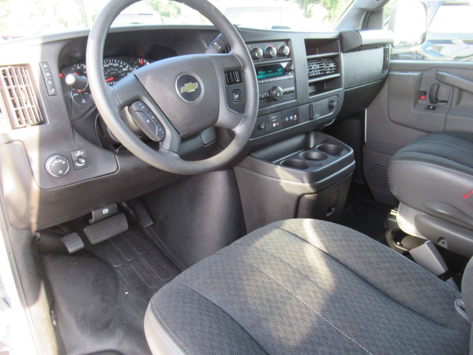 Used 2025 Chevrolet Express 2500 w/ Driver Convenience Package RWD image 20