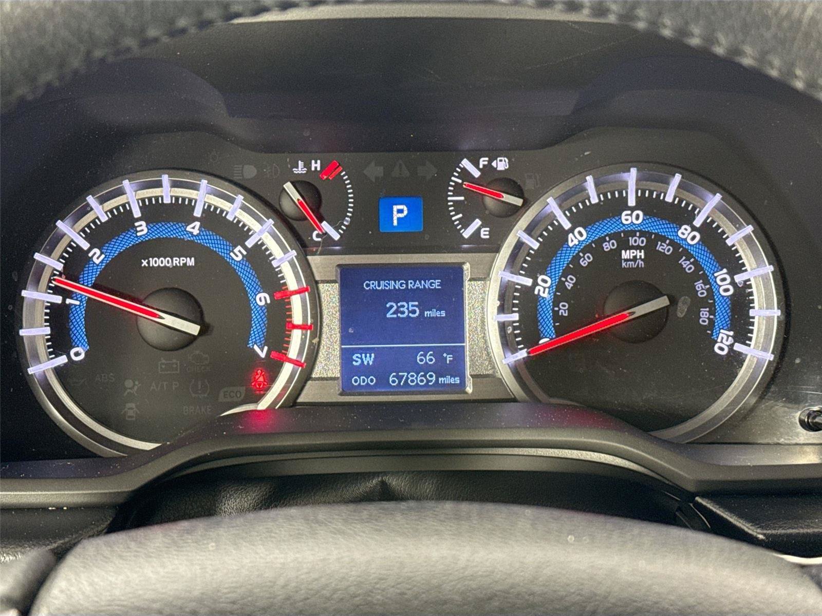 Used 2019 Toyota 4Runner SR5 AWD/4WD image 18