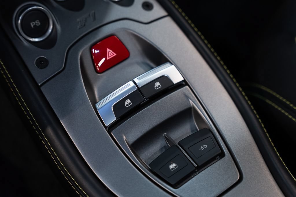 Certified 2014 Ferrari 458 Spider RWD image 39