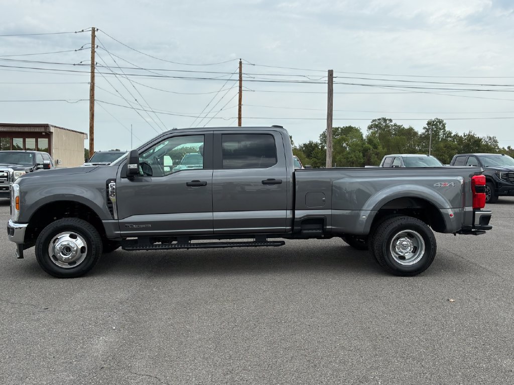 Used 2025 Ford F350 XL w/ 360-Degree Camera Package AWD/4WD image 11