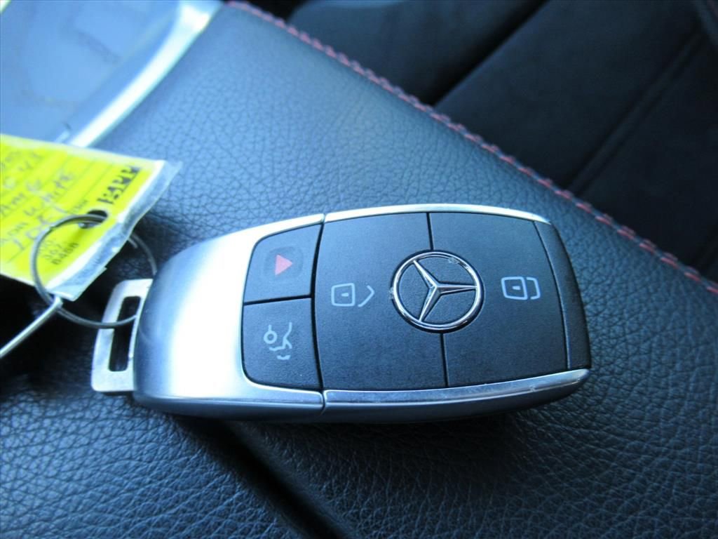 Used 2022 Mercedes-Benz GLC 43 AMG 4MATIC image 28