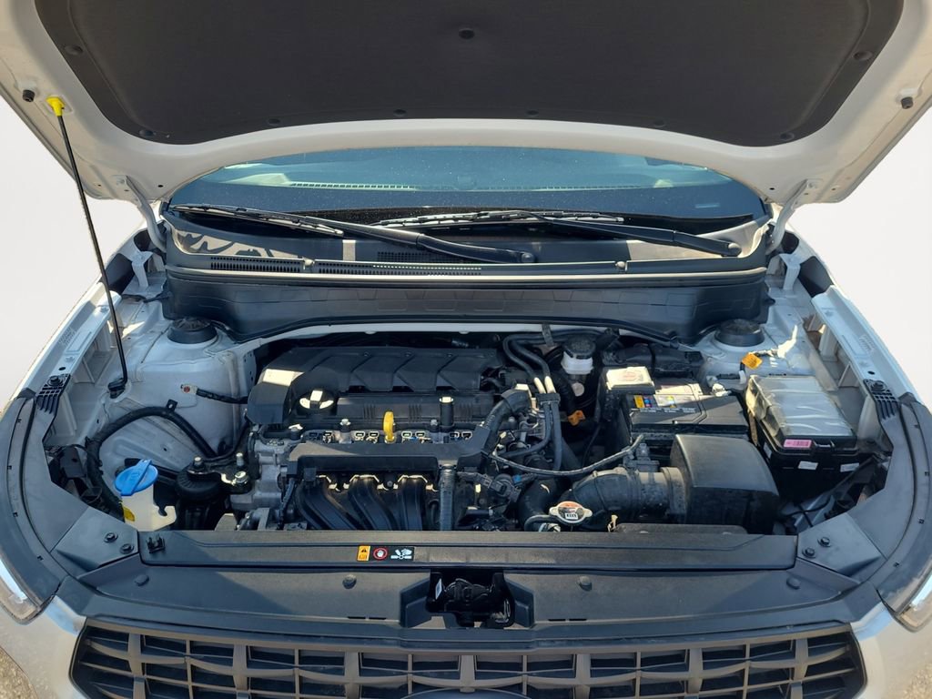 Used 2022 Hyundai Venue SE w/ Cargo Package FWD image 18