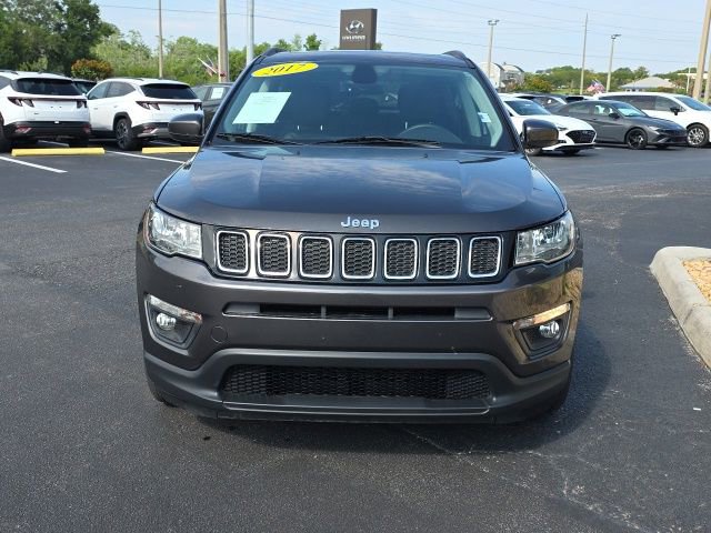 Used 2017 Jeep Compass Latitude w/ Popular Equipment Group FWD image 2