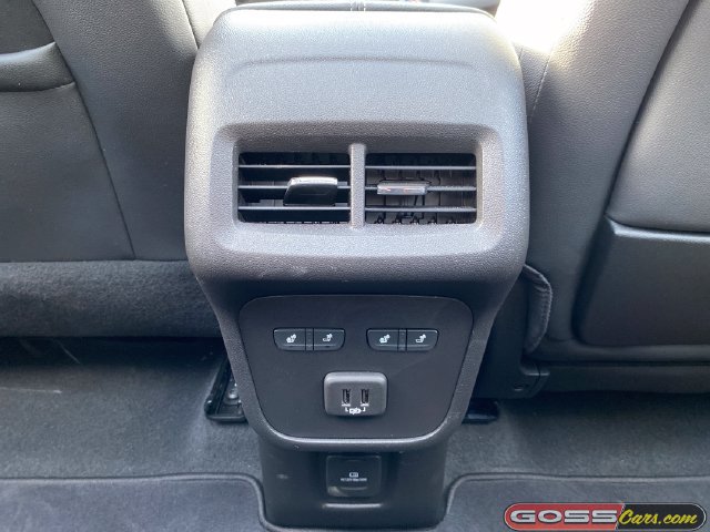 Used 2024 GMC Terrain Denali w/ Denali Premium Package AWD/4WD image 22