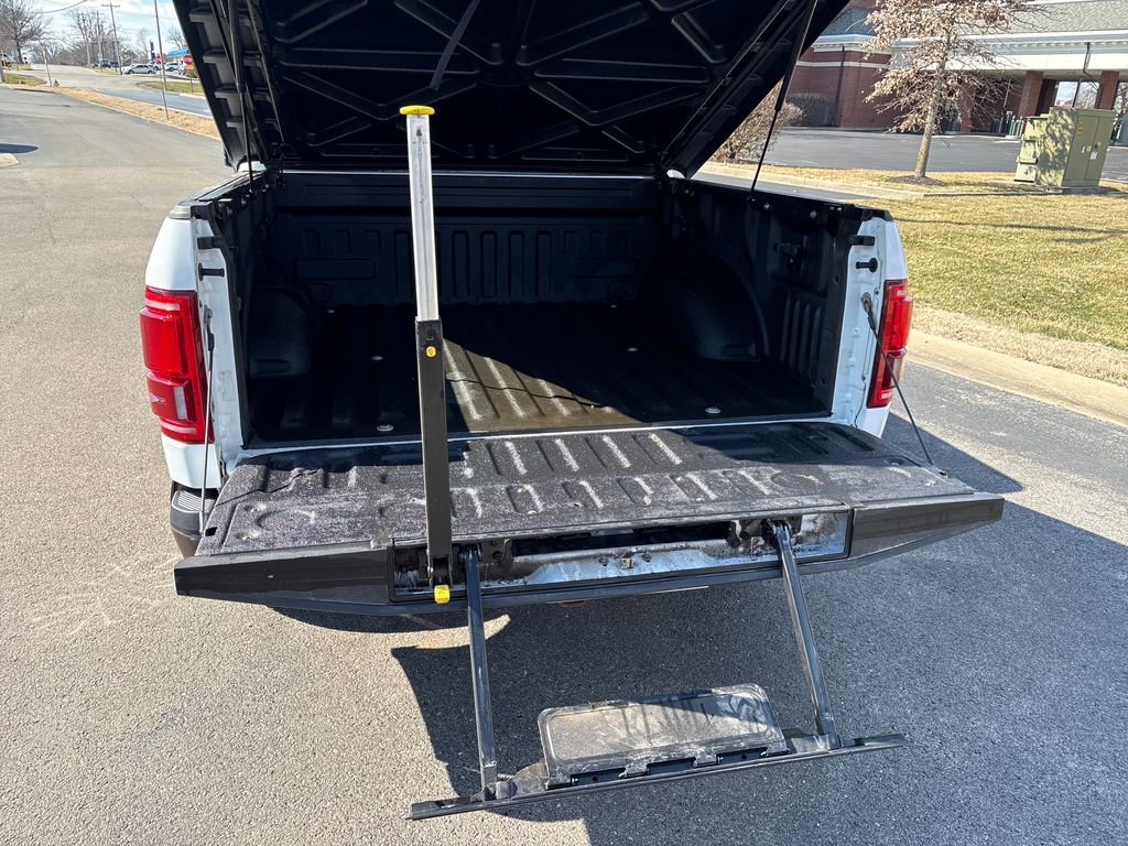Used 2015 Ford F150 Lariat w/ Equipment Group 502A Luxury image 43