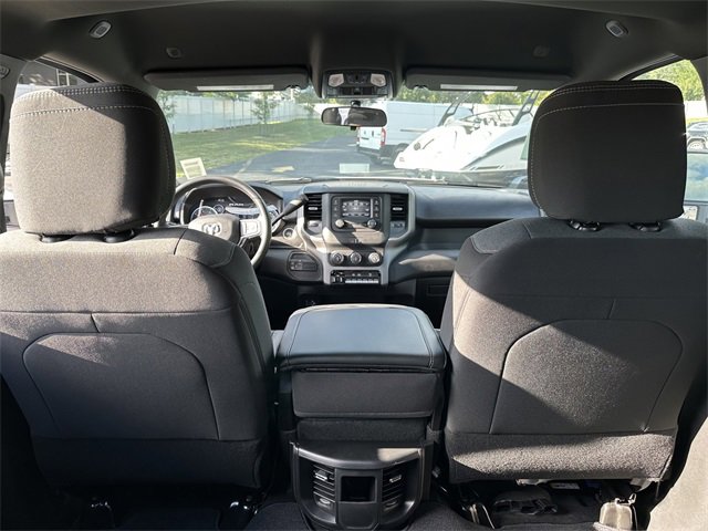 Used 2024 RAM 2500 Tradesman w/ Chrome Appearance Group image 10