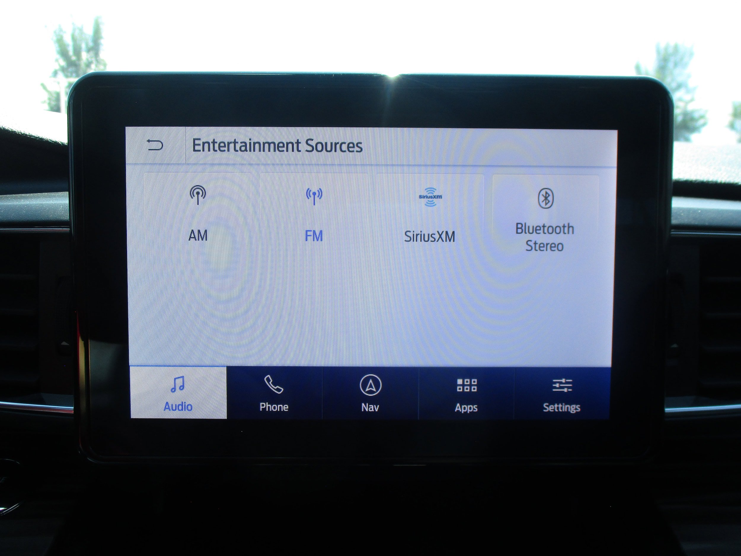 Used 2022 Ford Explorer Limited w/ Hybrid Equipment Group 310A AWD/4WD image 24